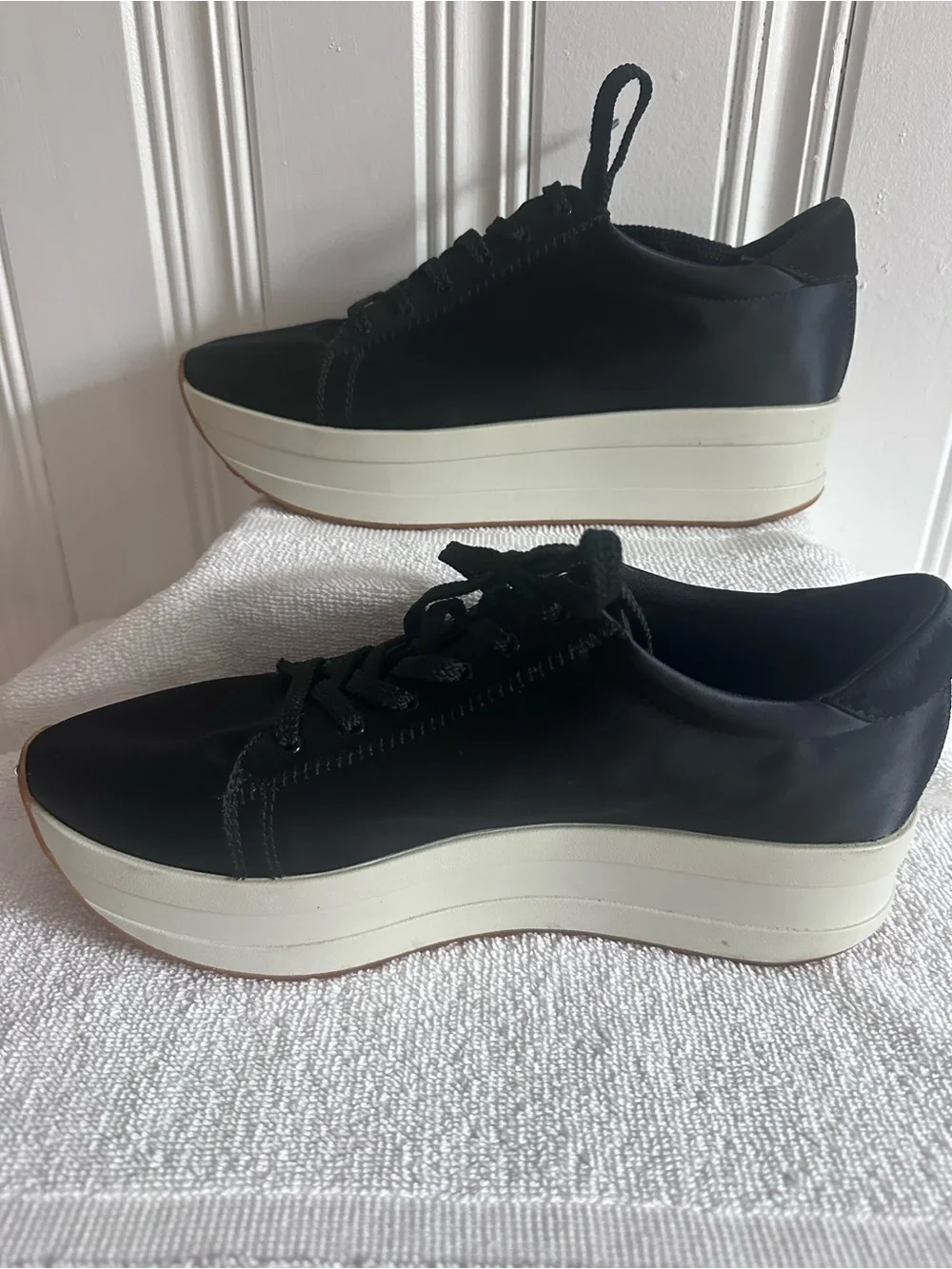 Vagabond Black Lace-Up Platform Sneakers